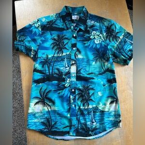 Hawaiian shirt button up